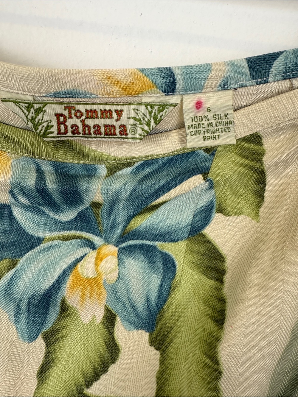 Tommy Bahama Silk Size 6 Tropical Bird Floral Wrap Skirt - Picture 3 of 7